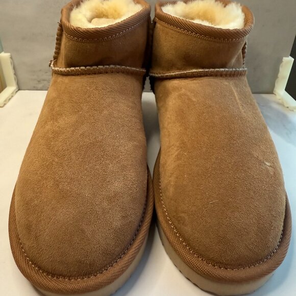 Women's Classic Ultra Mini UGG 7 NEW - Picture 2 of 5